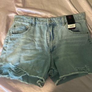 Demon shorts